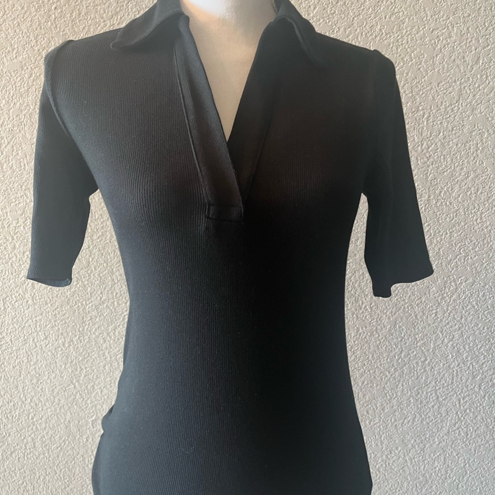 Black Ribbed Knit Collared Shirt - Picture 3 of 5
